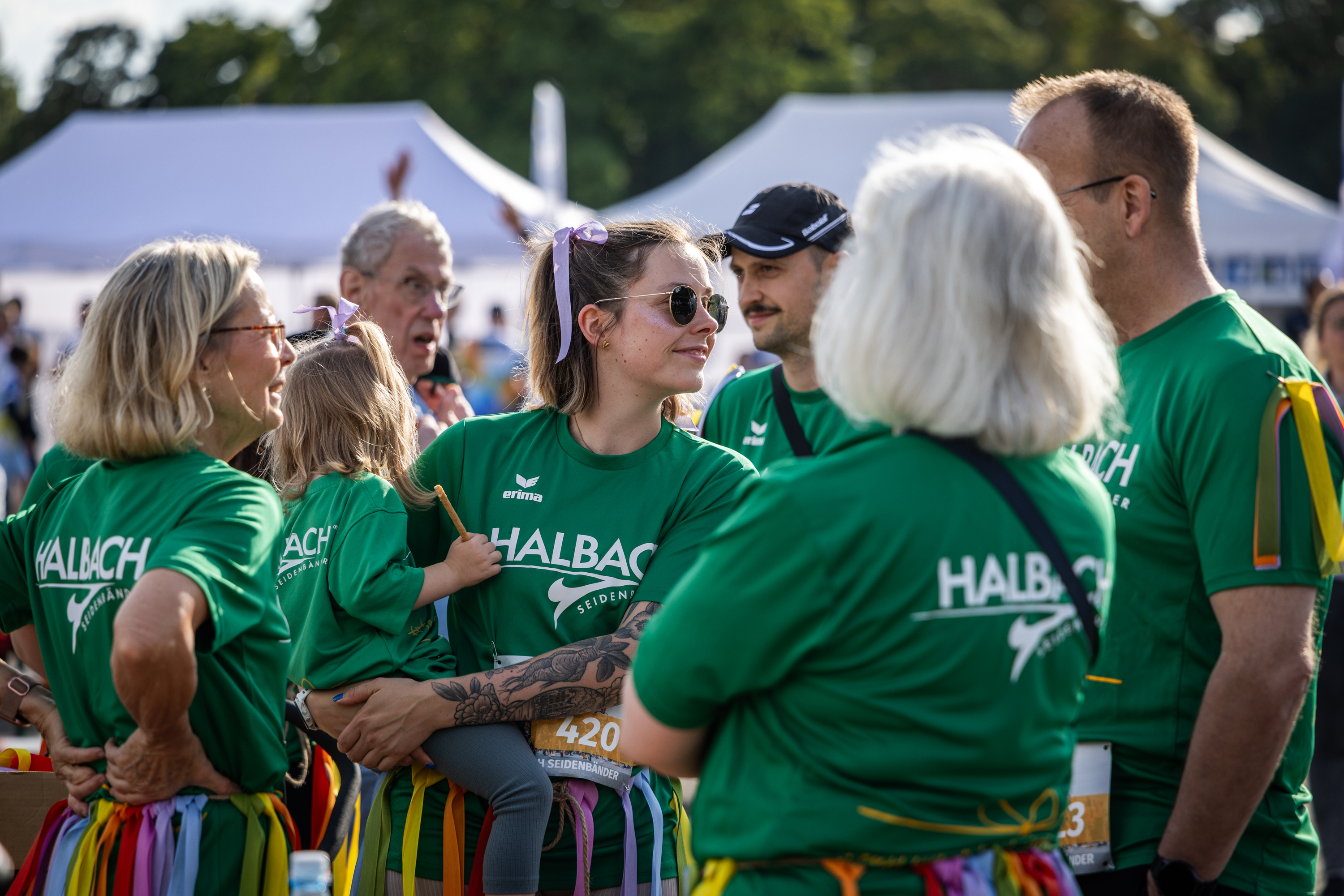 Das Team von Halbach Seidenbänder